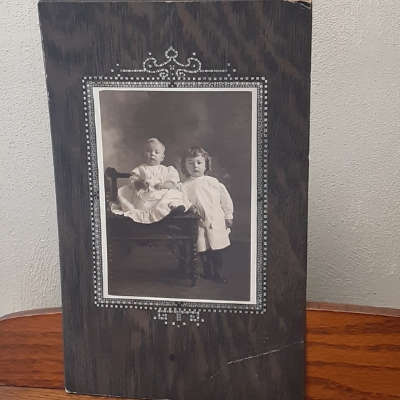 Other - Vintage studio setting photograph